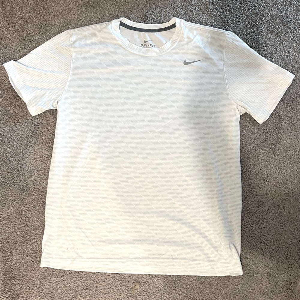 Men Dri-fit Nike work out tee Large size